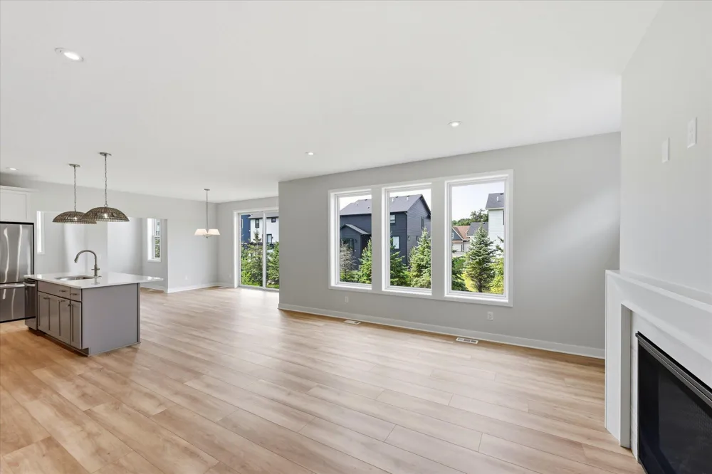 6126 Harkness Lane S Cottage Grove, MN 55016