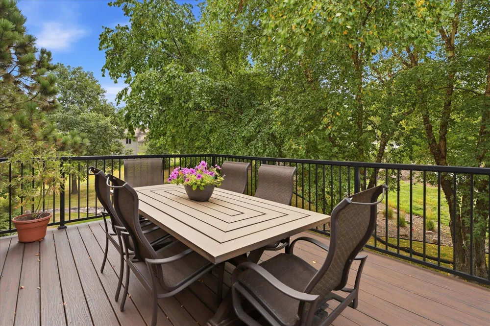 13705 59th Place Plymouth, MN 55446