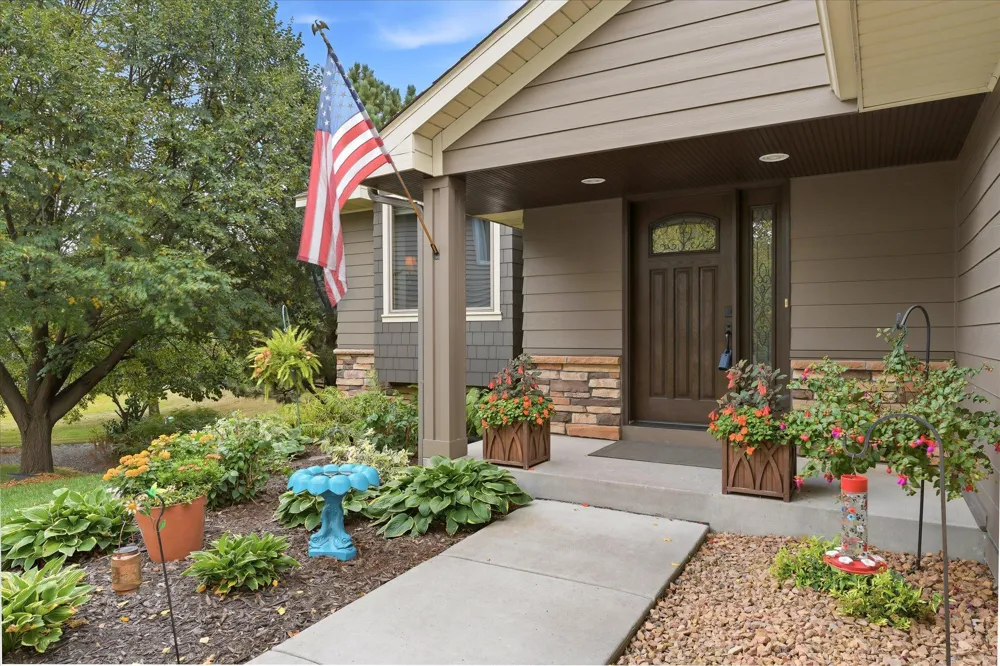 13705 59th Place Plymouth, MN 55446