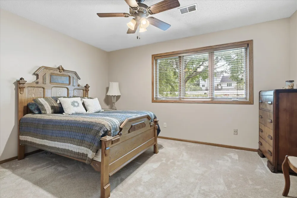 13705 59th Place Plymouth, MN 55446