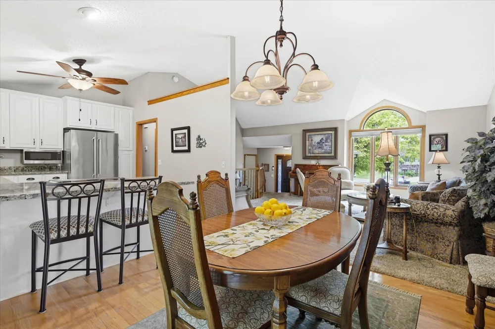 13705 59th Place Plymouth, MN 55446