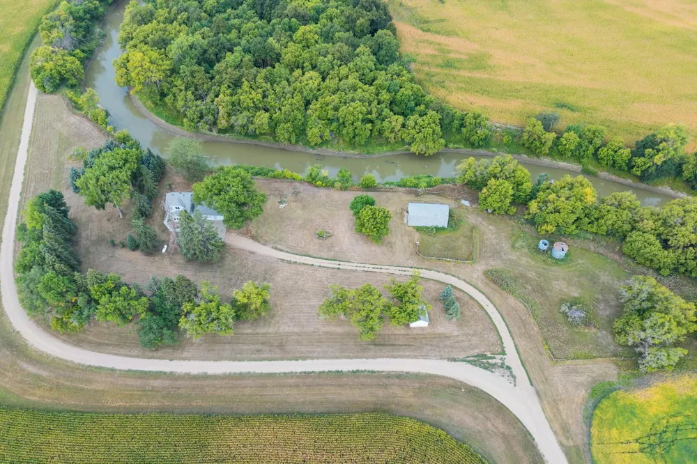 16823 53rd Street SE Kindred, ND 58051