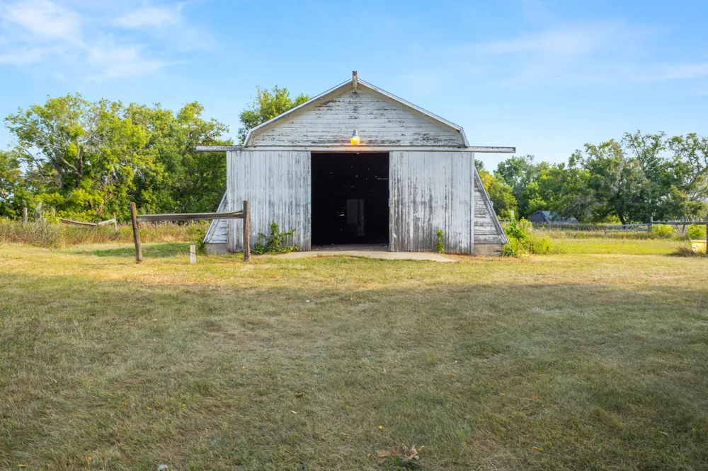 16823 53rd Street SE Kindred, ND 58051