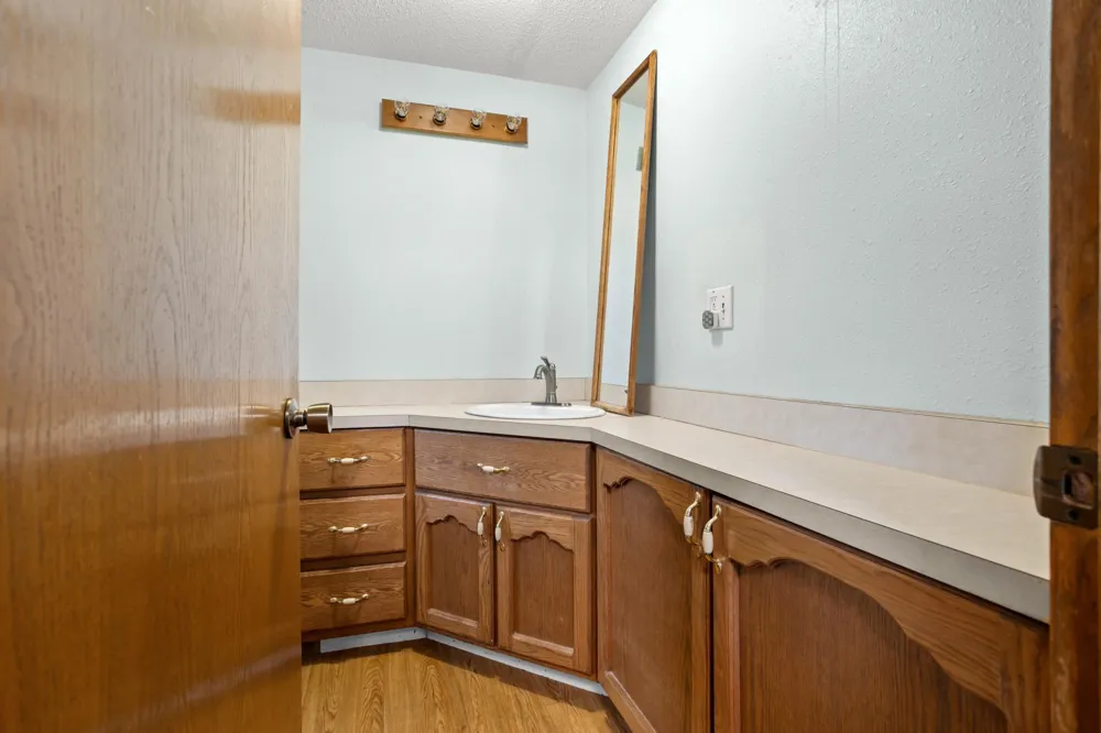 16823 53rd Street SE Kindred, ND 58051