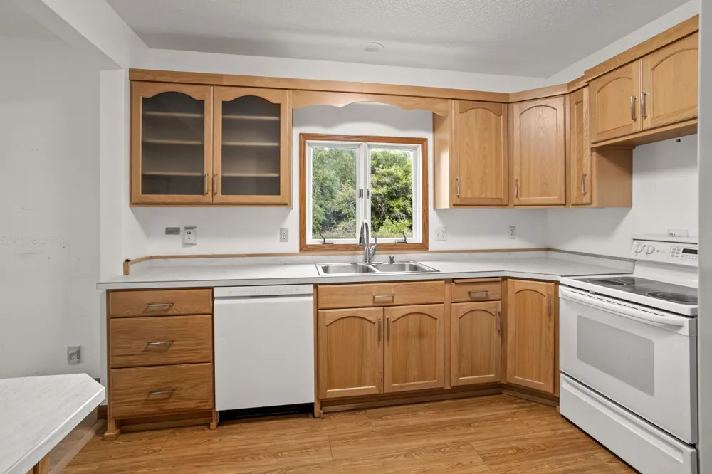 16823 53rd Street SE Kindred, ND 58051
