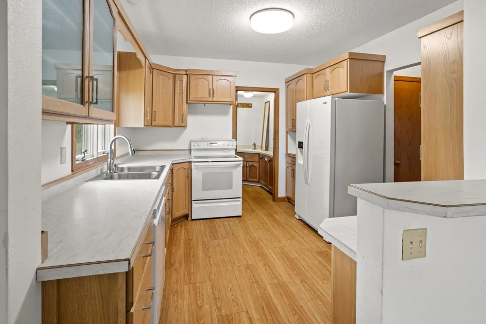16823 53rd Street SE Kindred, ND 58051