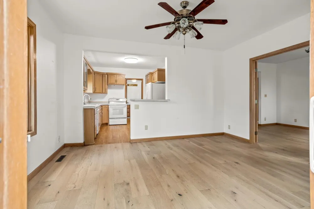 16823 53rd Street SE Kindred, ND 58051