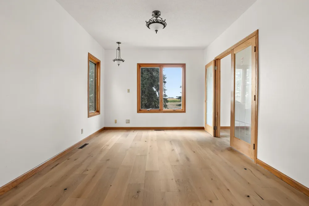 16823 53rd Street SE Kindred, ND 58051