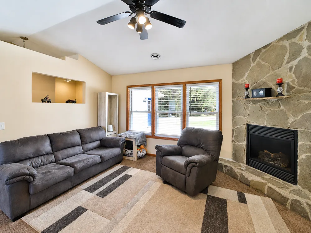 3736 Cedar Scenic Road Baxter, MN 56425