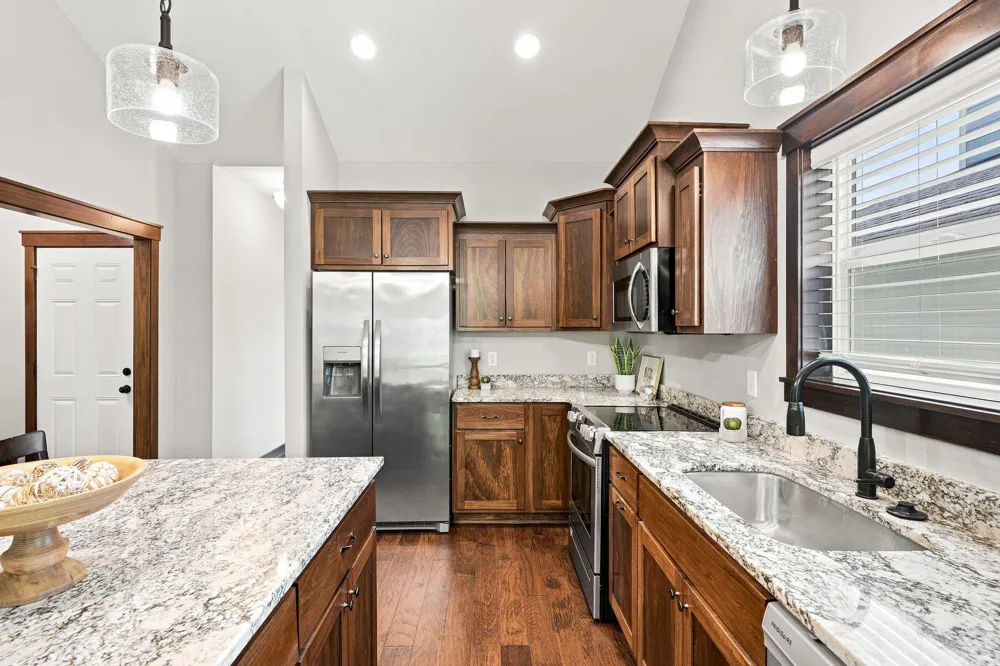 7801 Ava Trail Inver Grove Heights, MN 55077