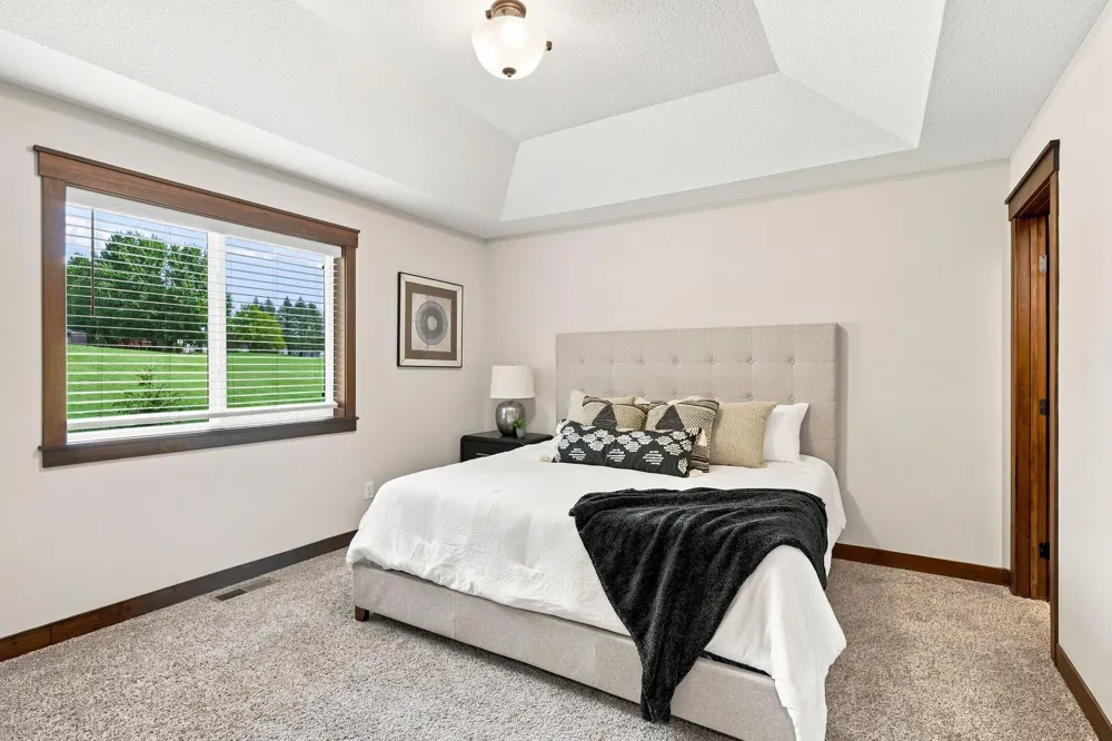 7801 Ava Trail Inver Grove Heights, MN 55077