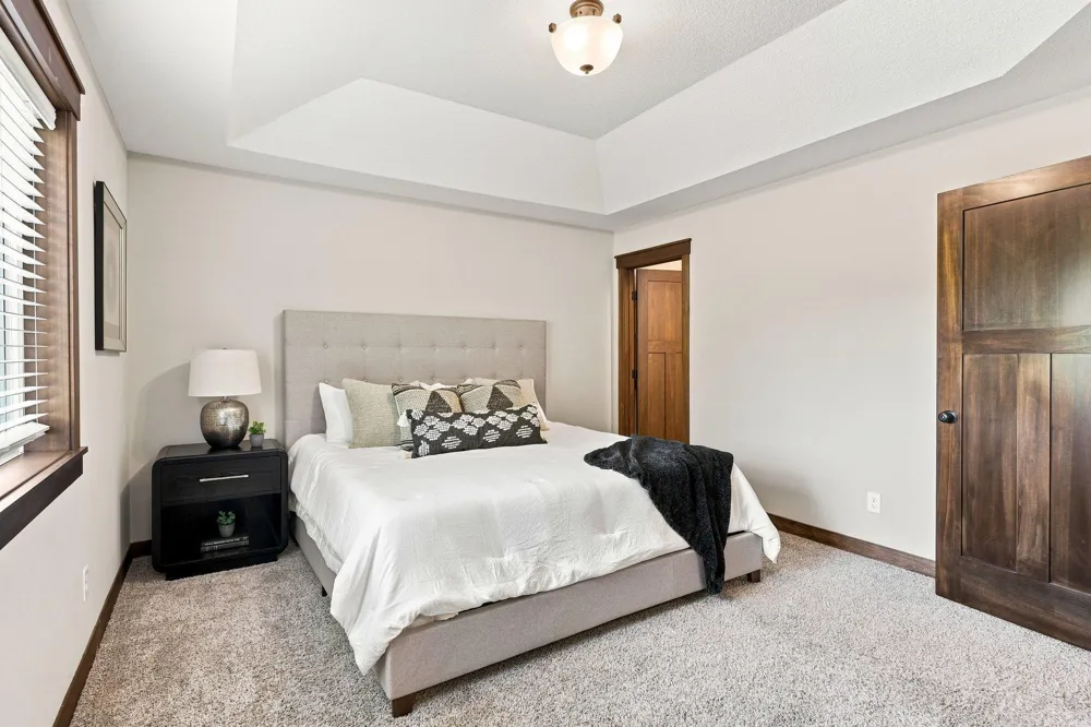 7801 Ava Trail Inver Grove Heights, MN 55077