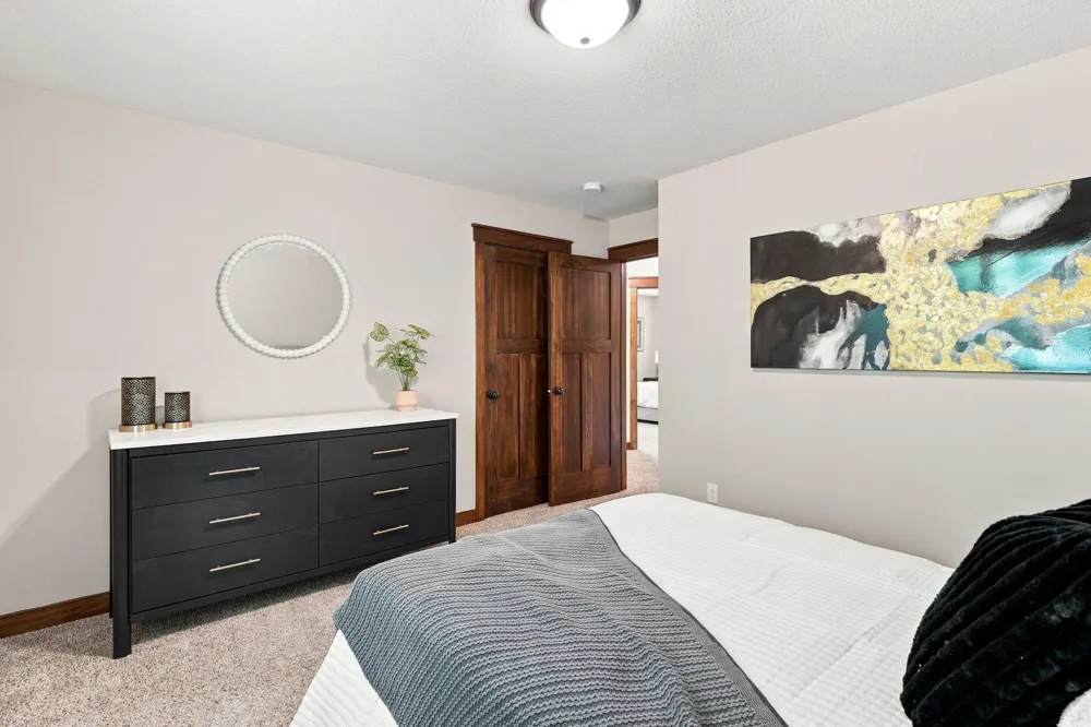 7801 Ava Trail Inver Grove Heights, MN 55077