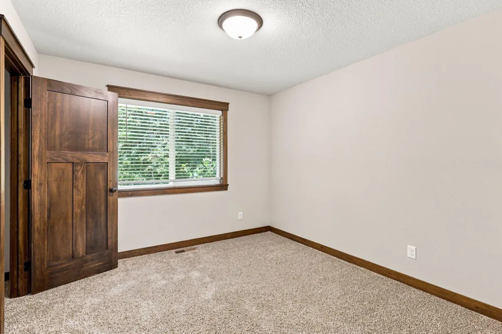 7801 Ava Trail Inver Grove Heights, MN 55077