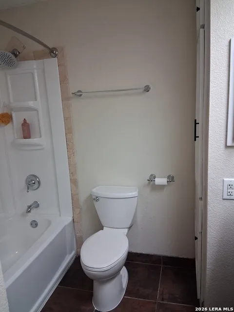 2811 Woodbury Dr Unit 306 San Antonio, TX 78217