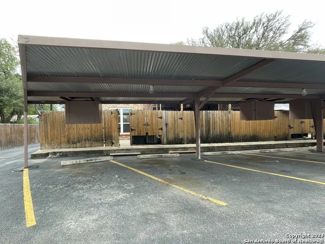 2811 Woodbury Dr Unit 306 San Antonio, TX 78217