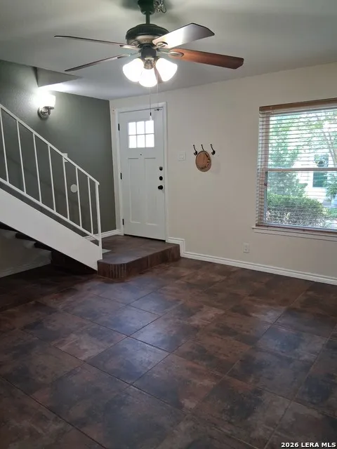 2811 Woodbury Dr Unit 306 San Antonio, TX 78217