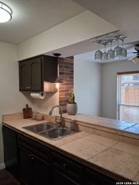 2811 Woodbury Dr Unit 306 San Antonio, TX 78217