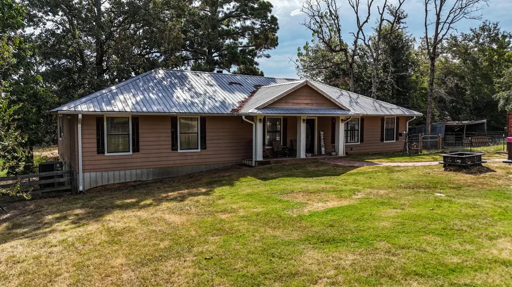 3861 State Highway 75 S Centerville, TX 75833