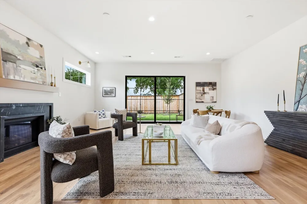 4614 Hopkins Avenue Dallas, TX 75209