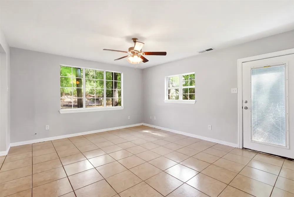 103 Calhoun Bend Azle, TX 76020