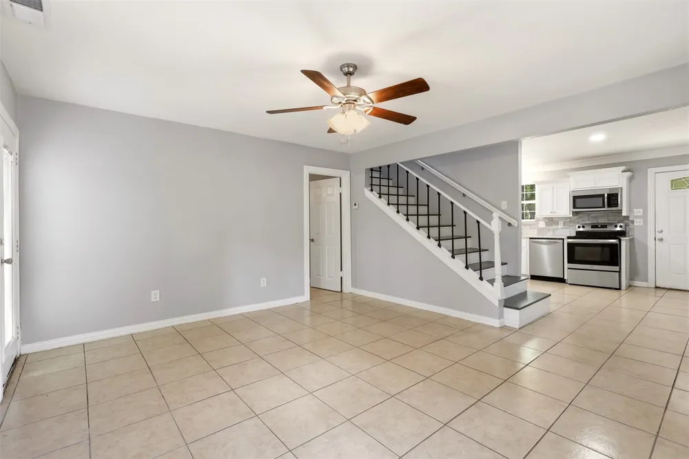 103 Calhoun Bend Azle, TX 76020