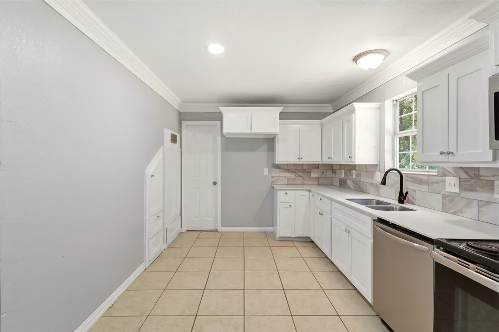 103 Calhoun Bend Azle, TX 76020