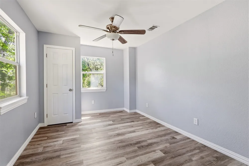 103 Calhoun Bend Azle, TX 76020