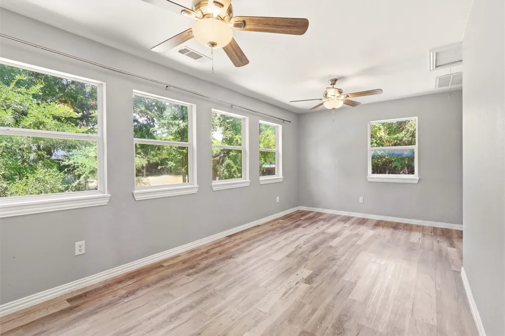 103 Calhoun Bend Azle, TX 76020