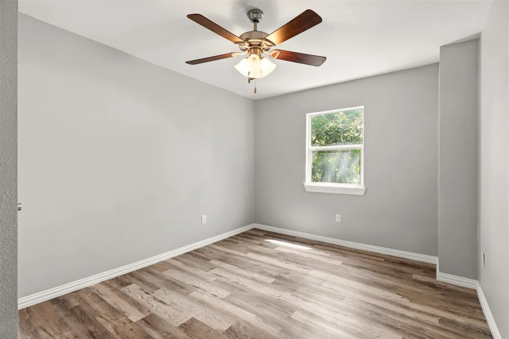 103 Calhoun Bend Azle, TX 76020