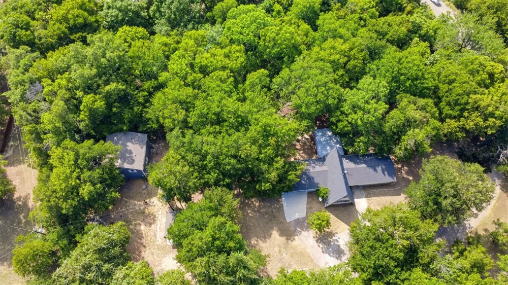 103 Calhoun Bend Azle, TX 76020