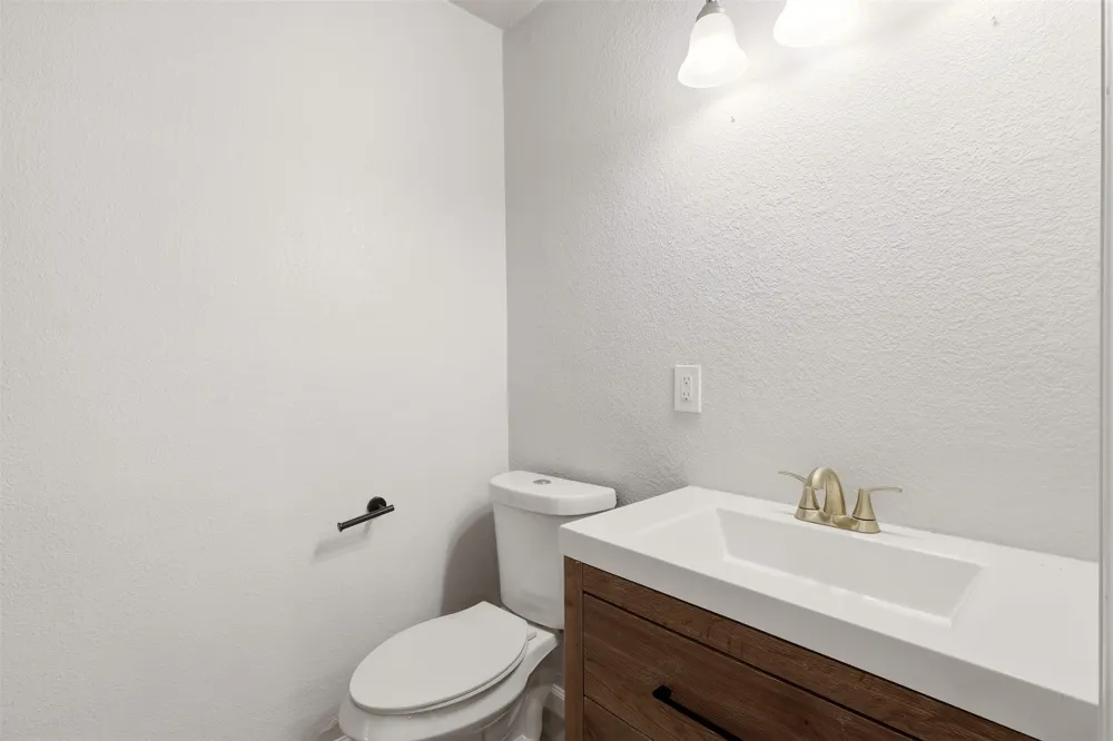 103 Calhoun Bend Azle, TX 76020