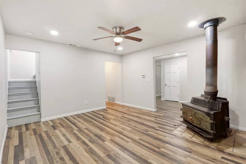 103 Calhoun Bend Azle, TX 76020