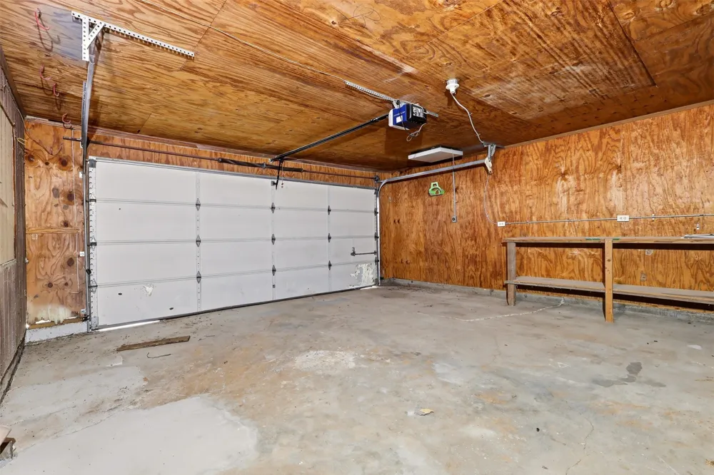103 Calhoun Bend Azle, TX 76020