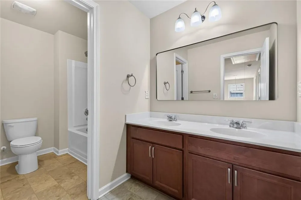 1125 Pebble Creek Lane Locust Grove, GA 30248