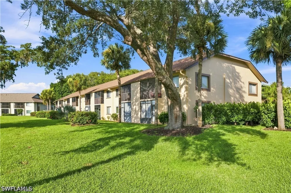 Cross Creek Court #209 Fort Myers, FL 33912