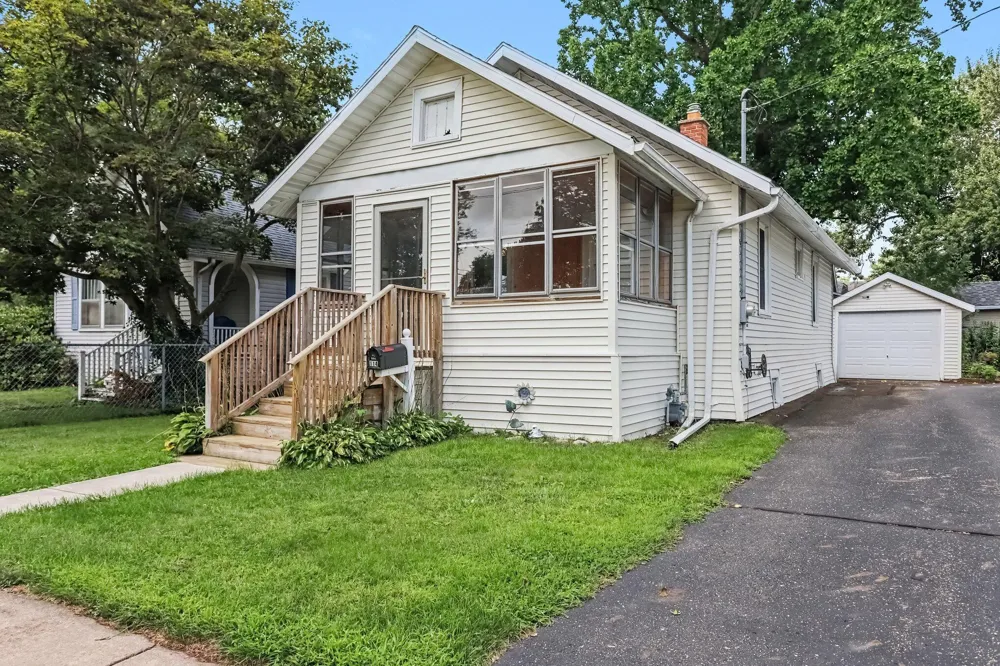 114 Foster Avenue Battle Creek, MI 49015