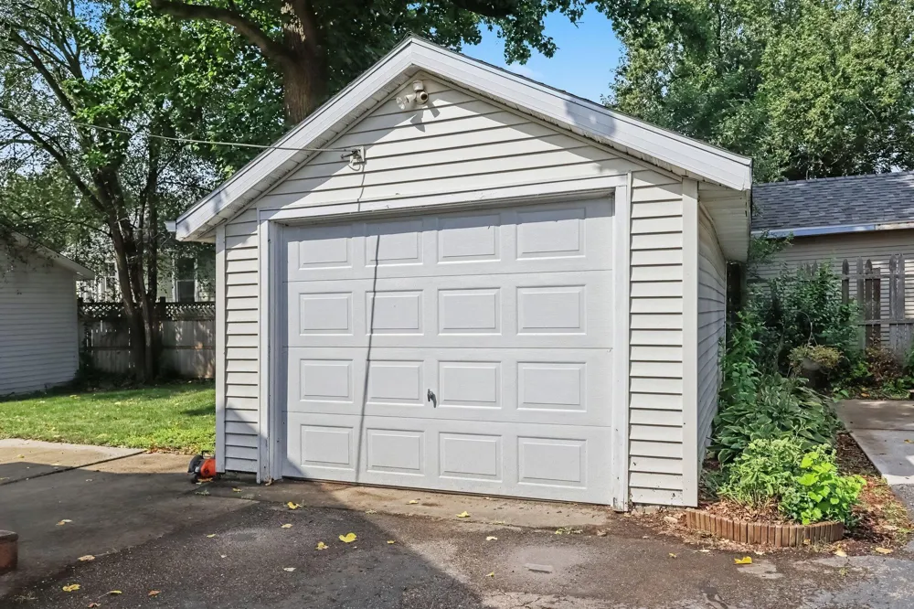 114 Foster Avenue Battle Creek, MI 49015