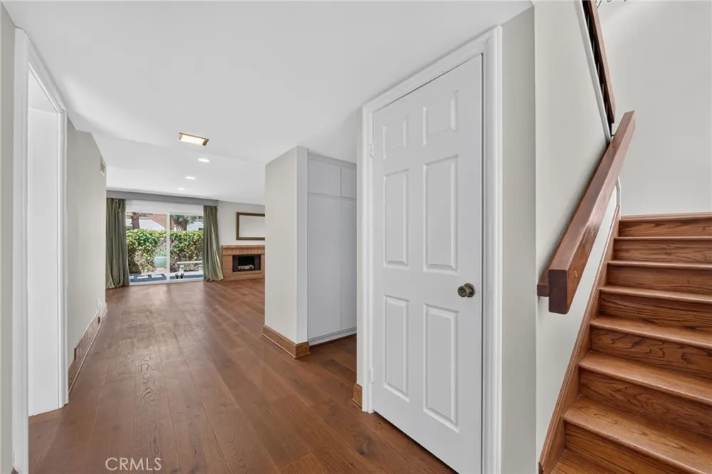 879 Miller Court Ventura, CA 93003