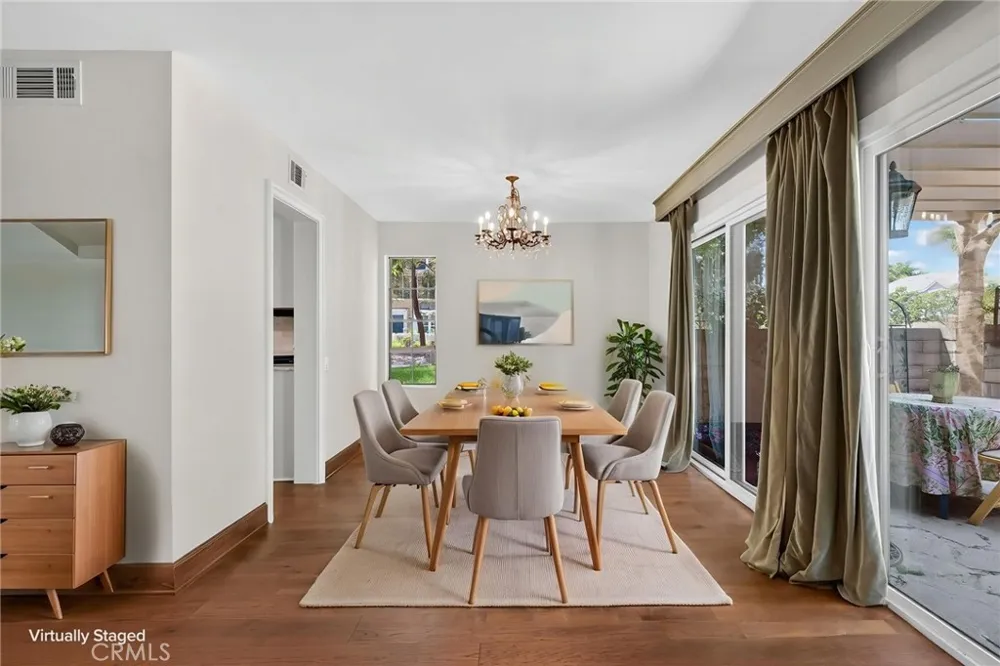 879 Miller Court Ventura, CA 93003