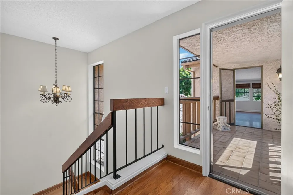 879 Miller Court Ventura, CA 93003