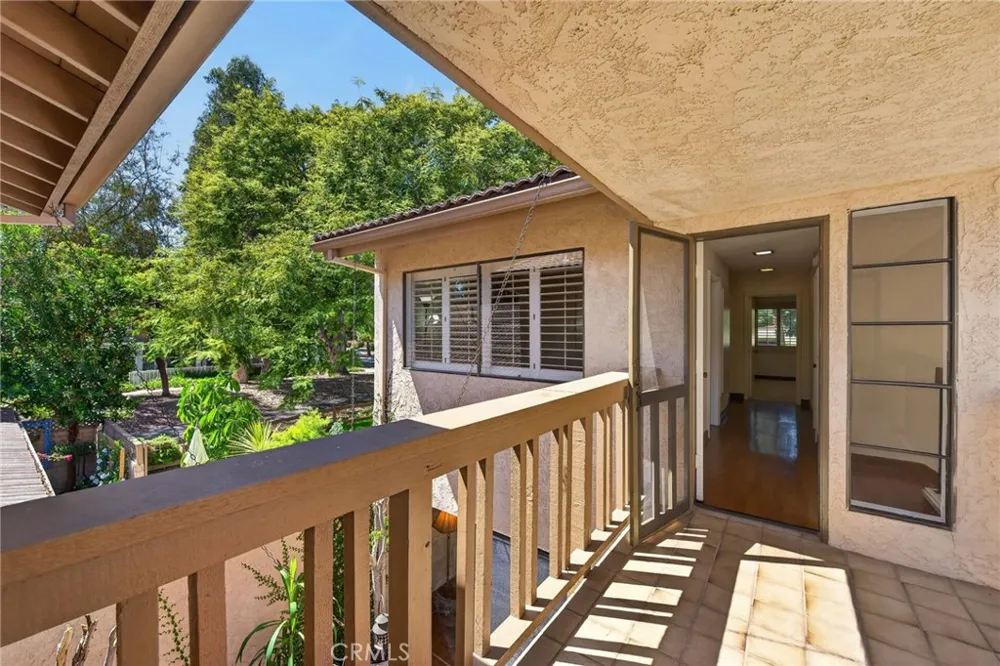 879 Miller Court Ventura, CA 93003