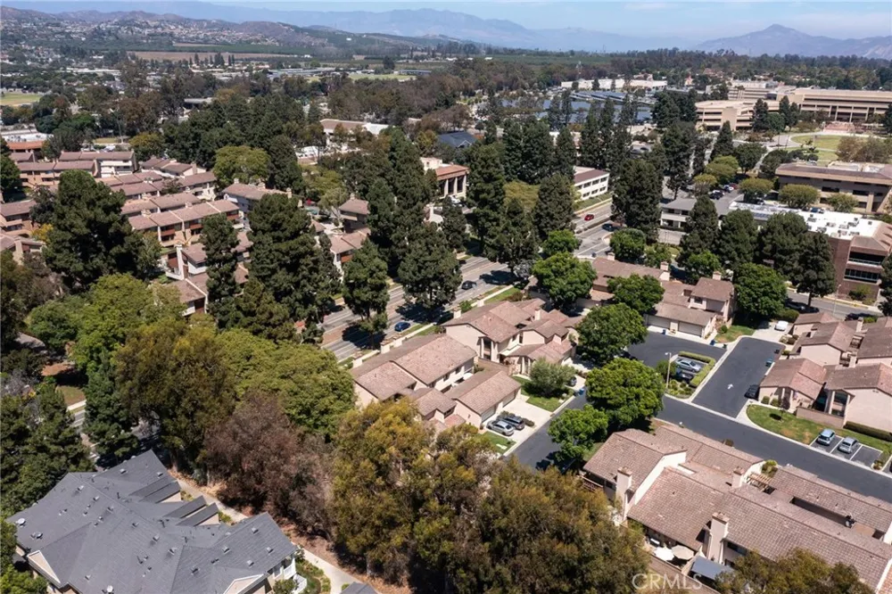 879 Miller Court Ventura, CA 93003