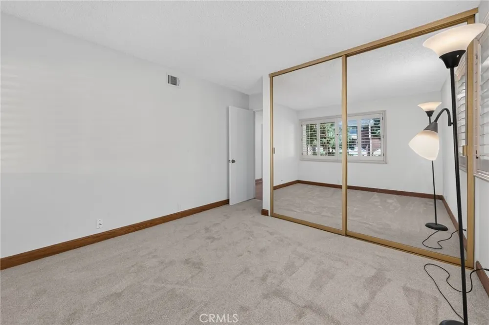 879 Miller Court Ventura, CA 93003