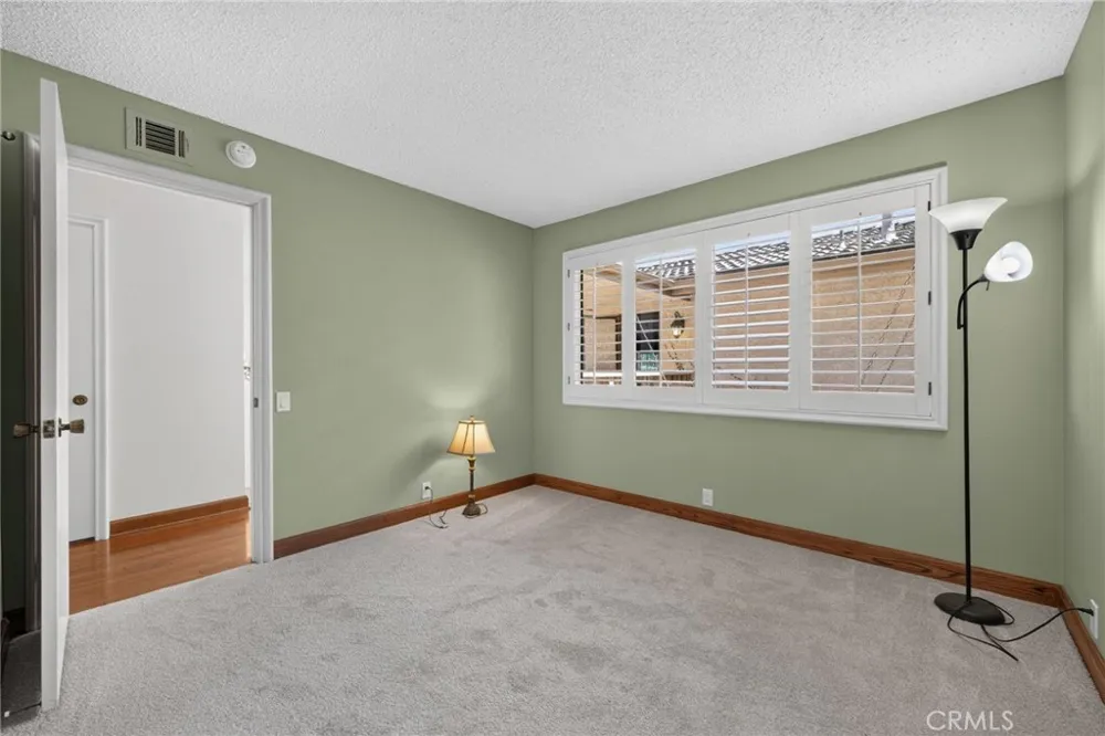 879 Miller Court Ventura, CA 93003