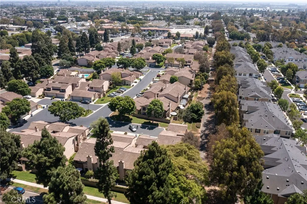 879 Miller Court Ventura, CA 93003
