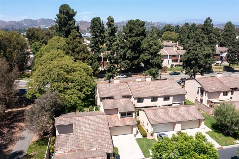 879 Miller Court Ventura, CA 93003