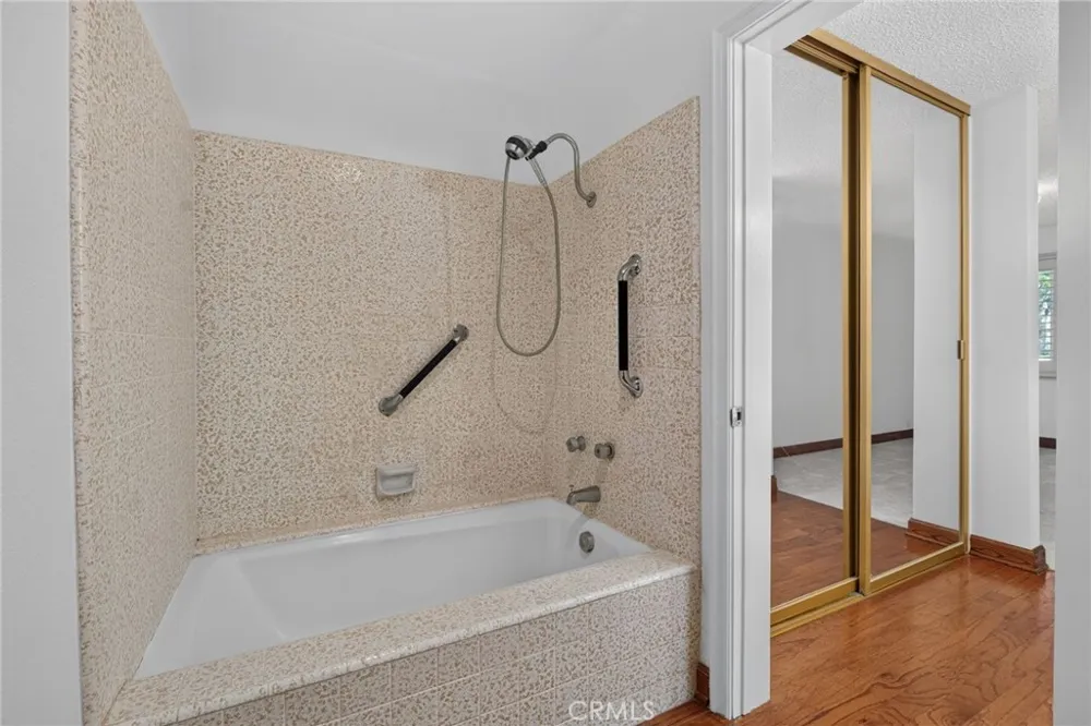 879 Miller Court Ventura, CA 93003