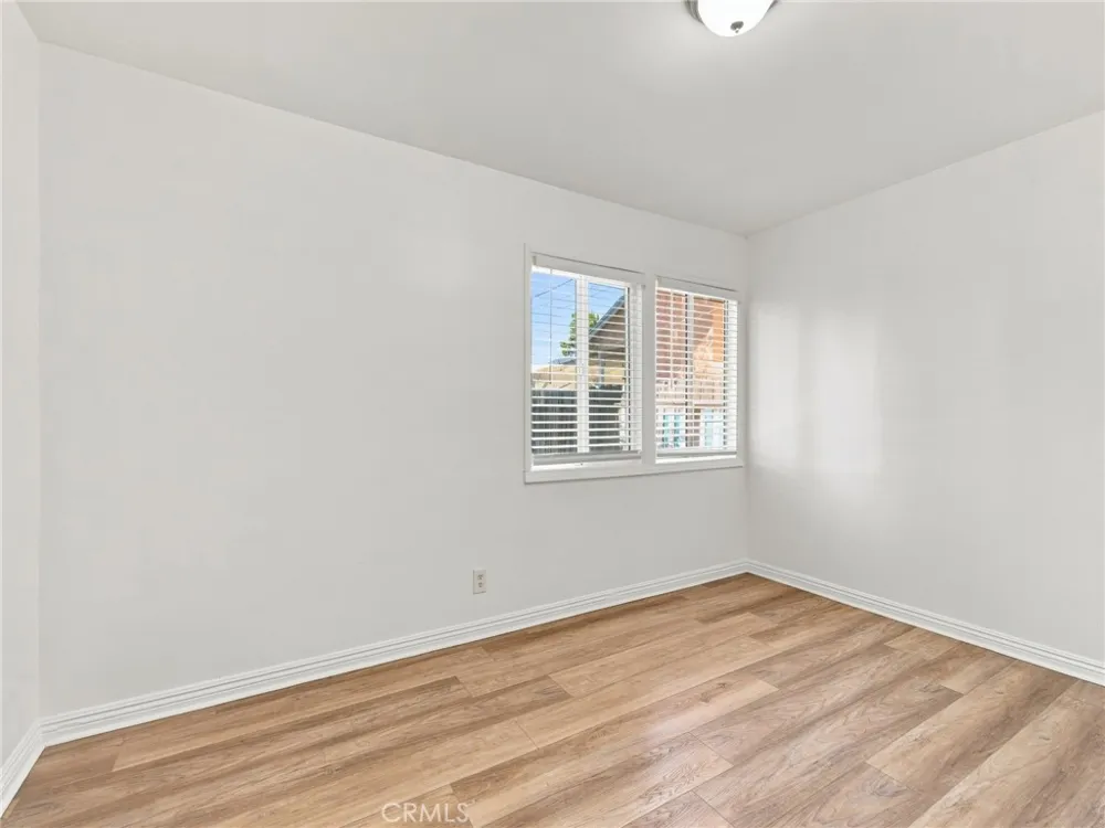 17030 Celtic Street Granada Hills, CA 91344