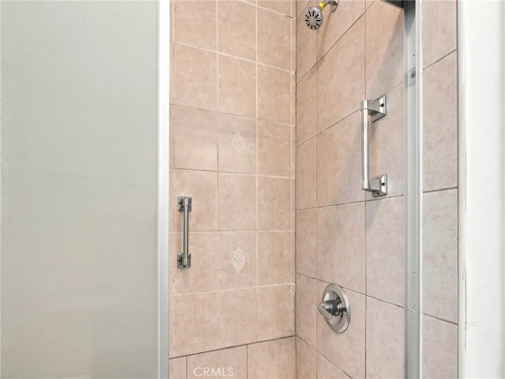 17030 Celtic Street Granada Hills, CA 91344